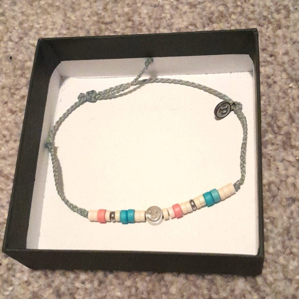 Happy face beaded bracelet